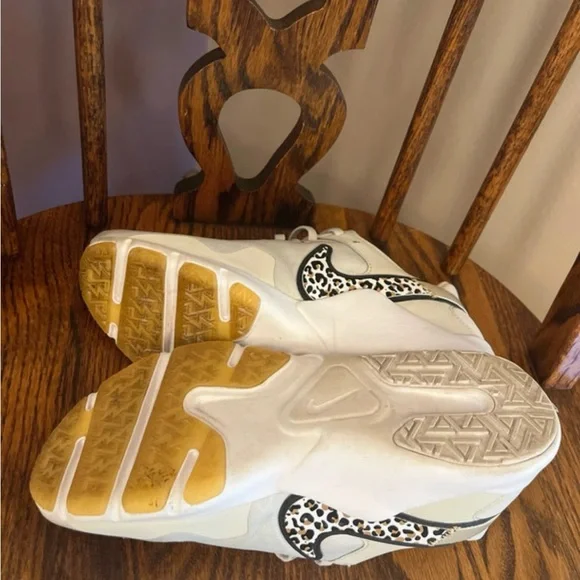 Nike Women's White Leopard Athletic Shoes - Picture 5 of 6